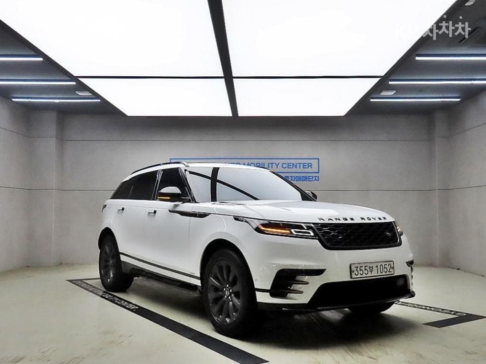 Land Rover Range Rover 벨라 2.0 D240 R-Dynamic SE - Image 1