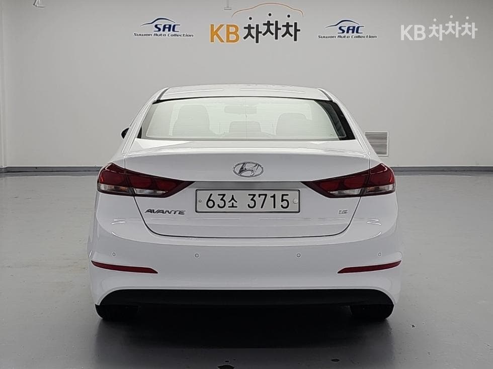 Хюндай Avante (Elantra)AD1.6 GDi Value Plus - 3