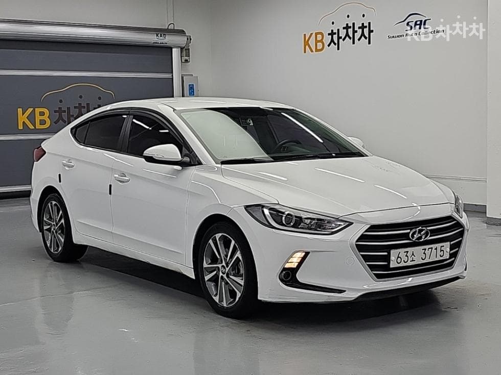 Хюндай Avante (Elantra)AD1.6 GDi Value Plus - 4