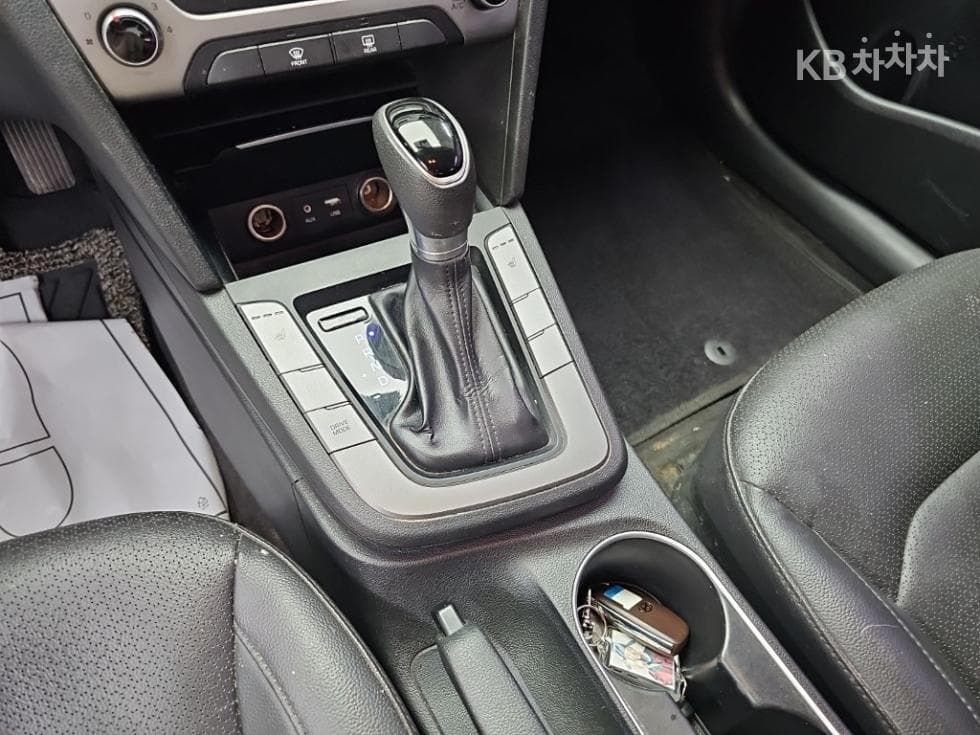 Хюндай Avante (Elantra)AD1.6 GDi Value Plus - 8