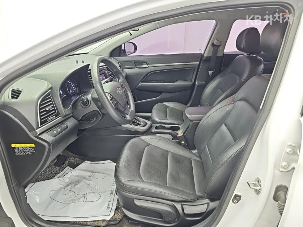 Хюндай Avante (Elantra)AD1.6 GDi Value Plus - 11