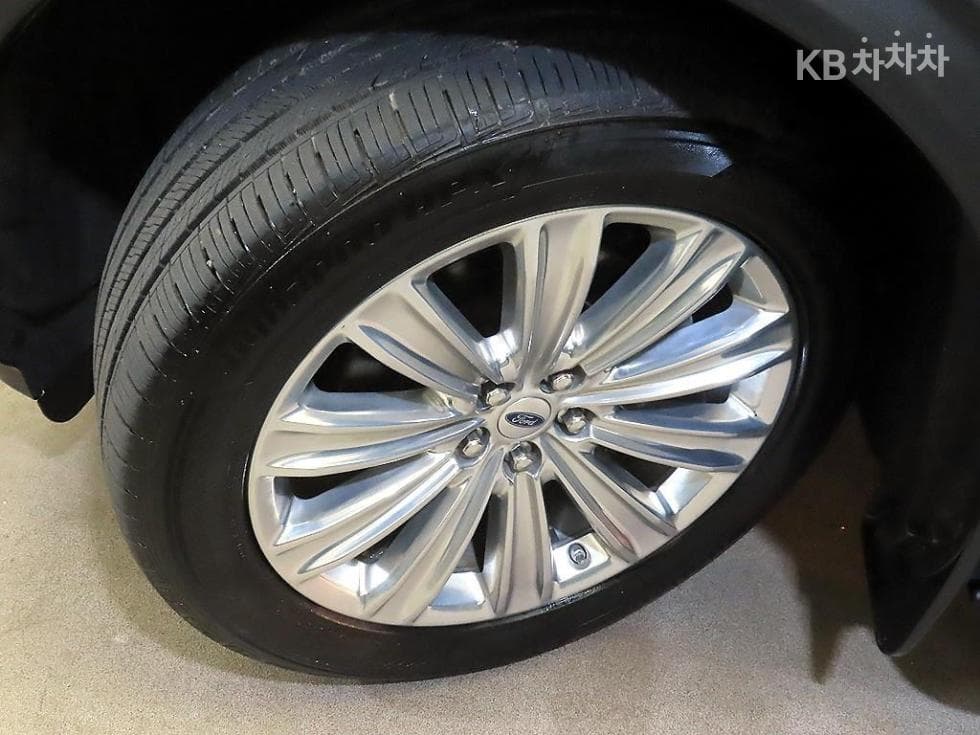 Форд Експлорер(6세대)Бензин Турбо 2.3 AWD Limited - 20
