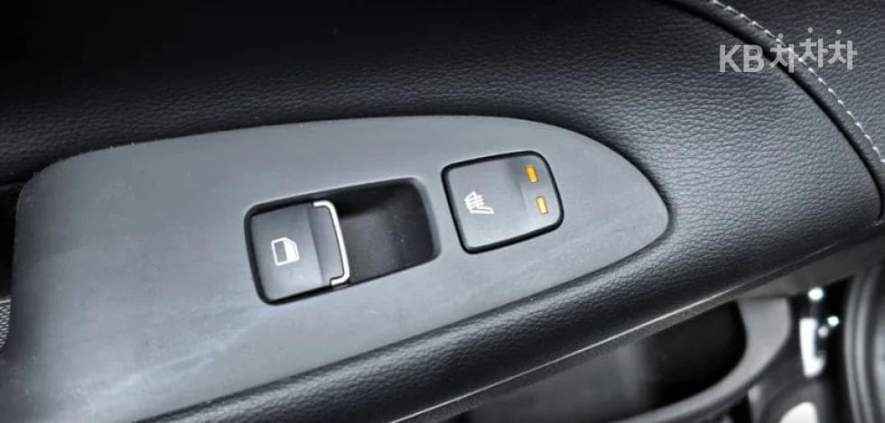 Hyundai Grandeur (Azera)IG3.0 Exclusive Standard - 18