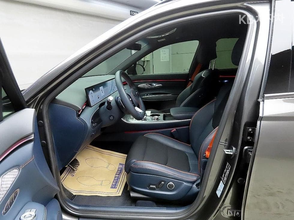 Дженезис GV70Бензин 2.5T 2WD - 5