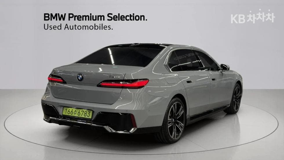 BMW 7시리즈(G70)750e xDrive M Sport Package - 2