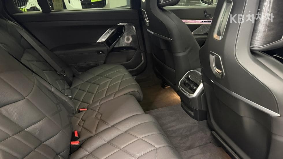 BMW 7시리즈(G70)750e xDrive M Sport Package - 10