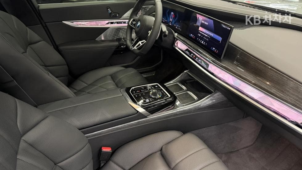 BMW 7시리즈(G70)750e xDrive M Sport Package - 16