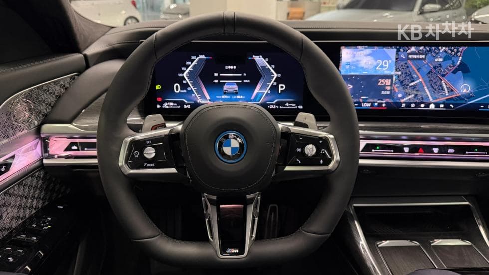 BMW 7시리즈(G70)750e xDrive M Sport Package - 17