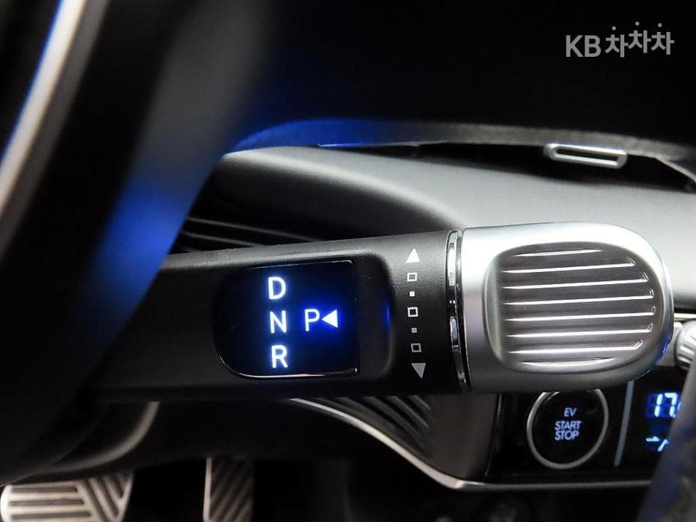 Хюндай IONIQ 5Long Range AWD Exclusive - 10