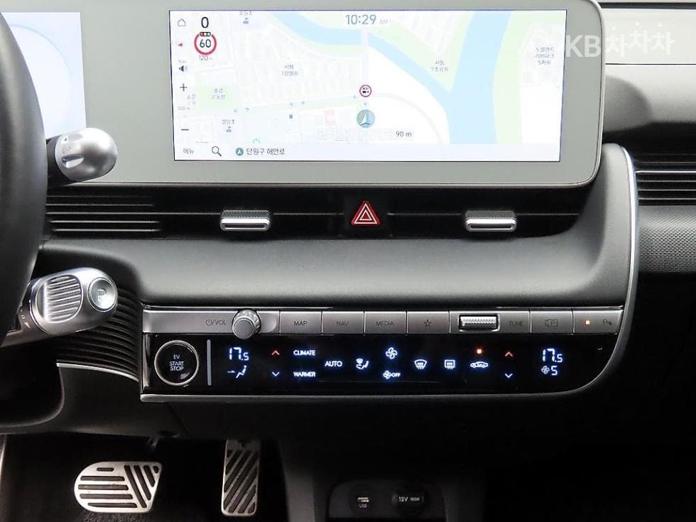 Хюндай IONIQ 5Long Range AWD Exclusive - 15