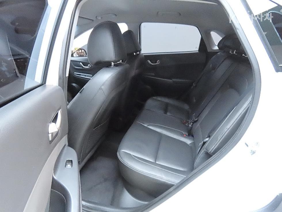 Hyundai Kona1.6 Turbo Modern 아트 - 11