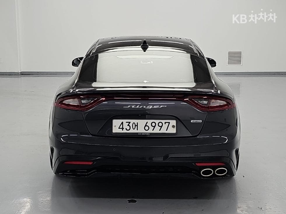 Киа Stinger2.2 Дизел 4x4 플래티넘 - 3