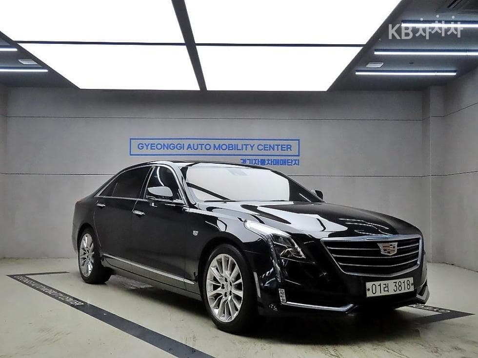 캐딜락 CT6 3.6 Premium AWD - Image 1