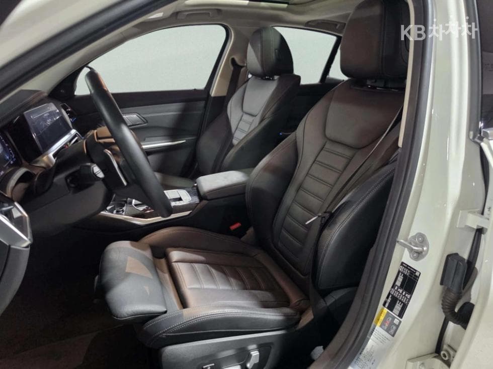 BMW 3 Series (G20)330e Luxury - 10