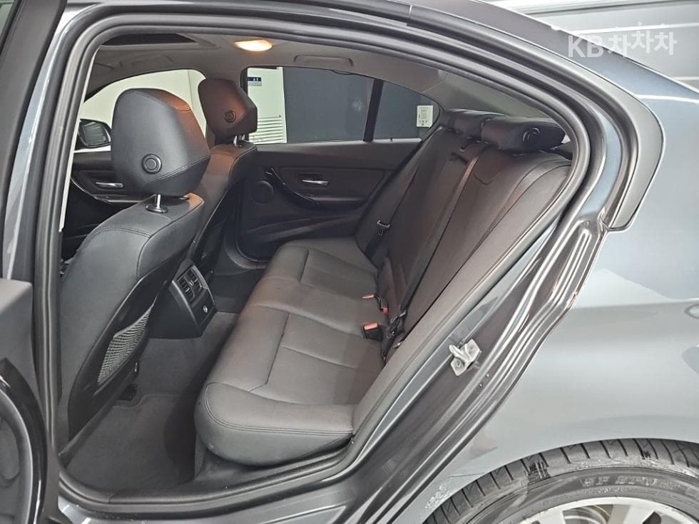 BMW Нов3 Серия320d F30 - 12