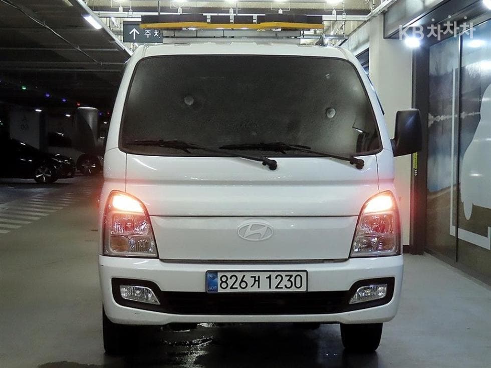 Hyundai Porter 2Extra Long Double Cab LPG Smart - 3