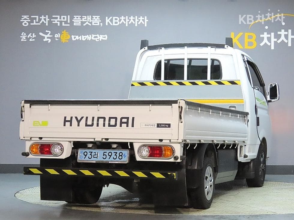 Hyundai Porter 2 일렉트릭Super Cab Extra Long Smart Special (special feature/edition) - 2