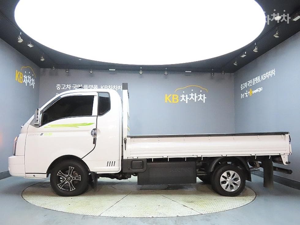 Hyundai Porter 2 일렉트릭Super Cab Extra Long Smart Special (special feature/edition) - 5