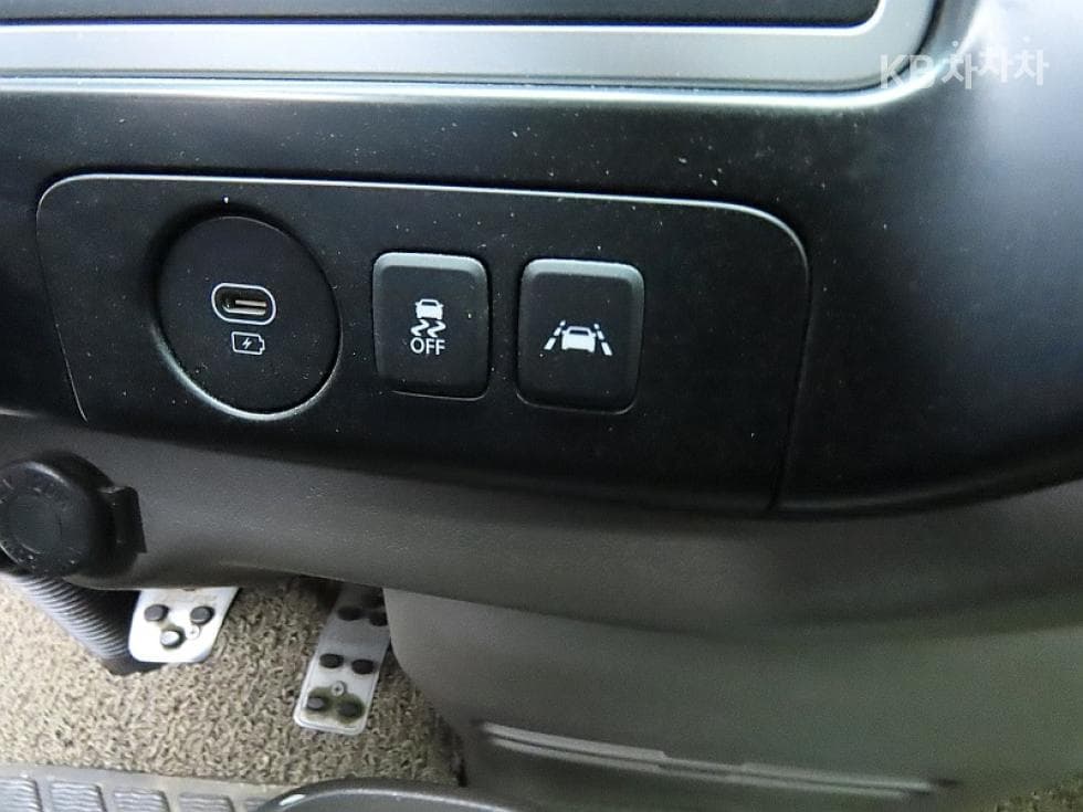 Hyundai Porter 2 일렉트릭Super Cab Extra Long Smart Special (special feature/edition) - 13