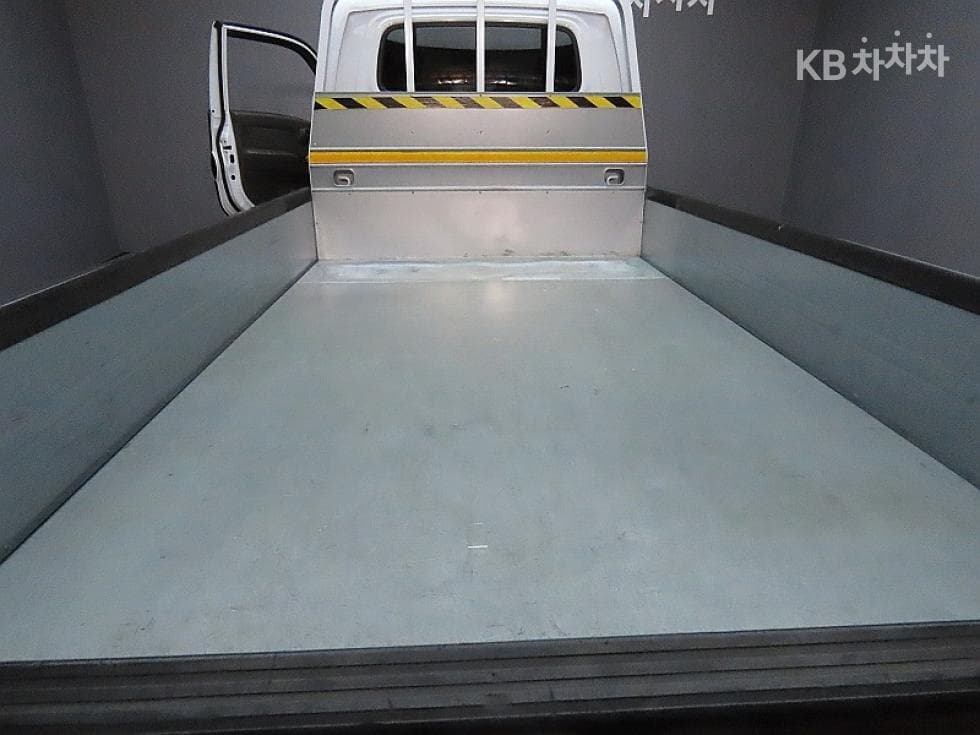 Hyundai Porter 2 일렉트릭Super Cab Extra Long Smart Special (special feature/edition) - 19