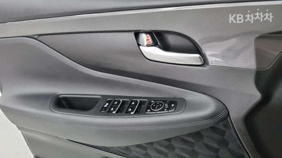 Hyundai The New (facelift) Santa Fe TMGasoline 2.5T 2WD Premium 초이스 - 7