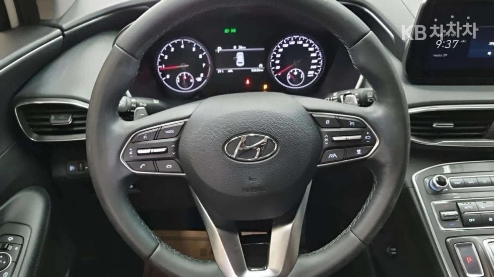 Hyundai The New (facelift) Santa Fe TMGasoline 2.5T 2WD Premium 초이스 - 11