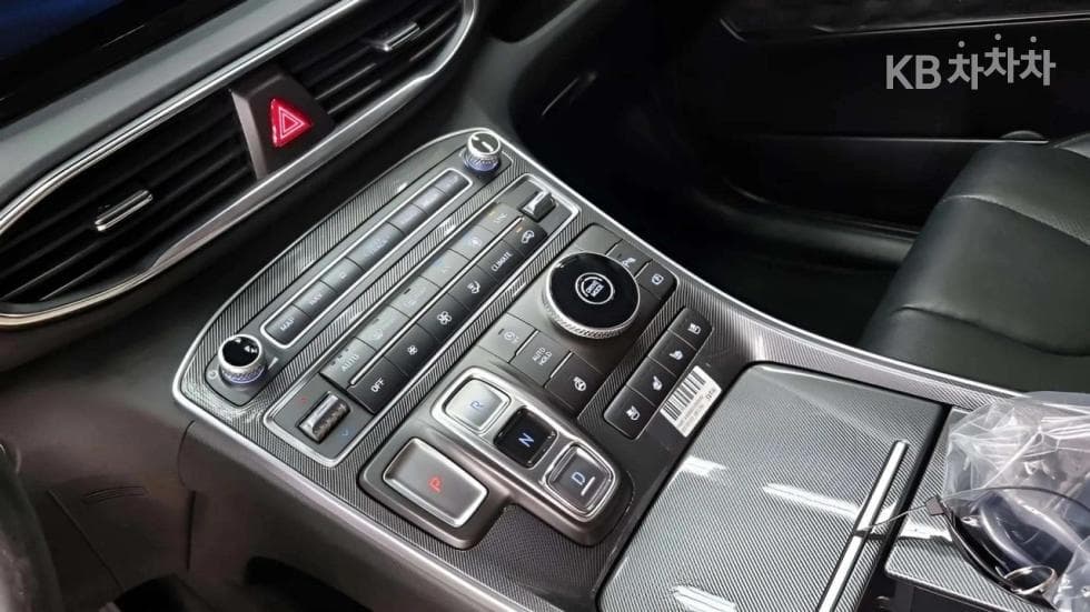 Hyundai The New (facelift) Santa Fe TMGasoline 2.5T 2WD Premium 초이스 - 17