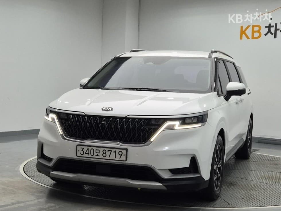 Киа Канивал 4-то поколение D2.2 9-местен Престиж - Image 1