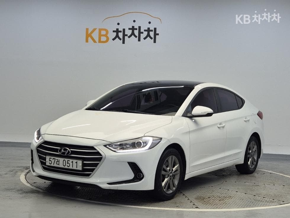 Hyundai Avante (Elantra)AD 1.6 GDi Smart Special (special feature/edition) - Image 1