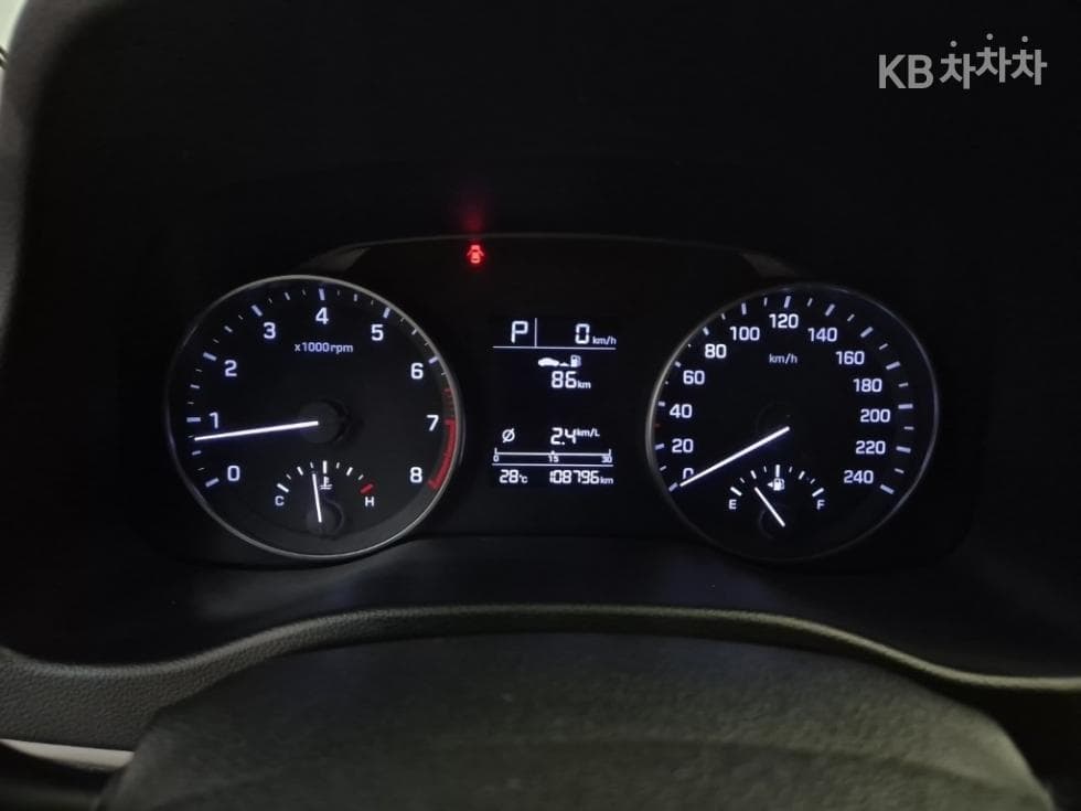 Hyundai Avante (Elantra)AD1.6 GDi Smart Special (special feature/edition) - 6