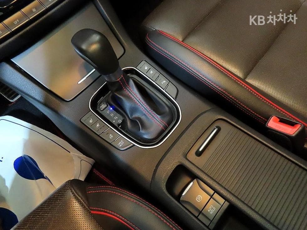 Хюндай i30 (PD)1.6 Турбо 스포츠 Premium - 12