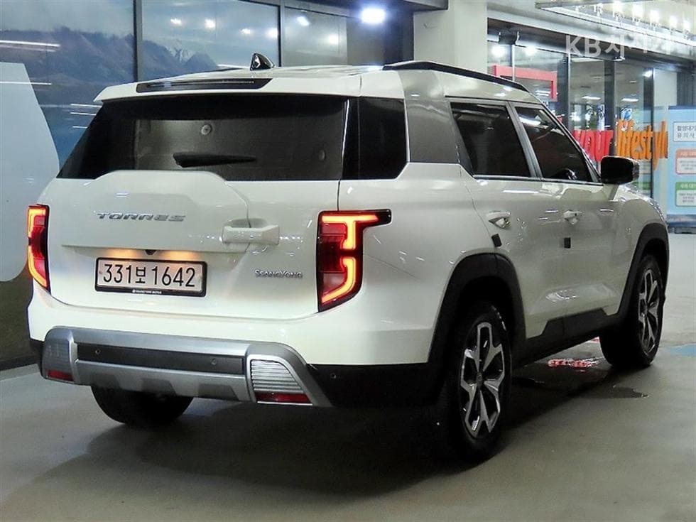 КейДжи Мобилити 토레스(J100)1.5 GDI Турбо T5 - 4