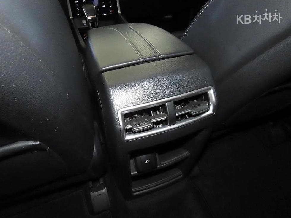 КейДжи Мобилити 토레스(J100)1.5 GDI Турбо T5 - 17