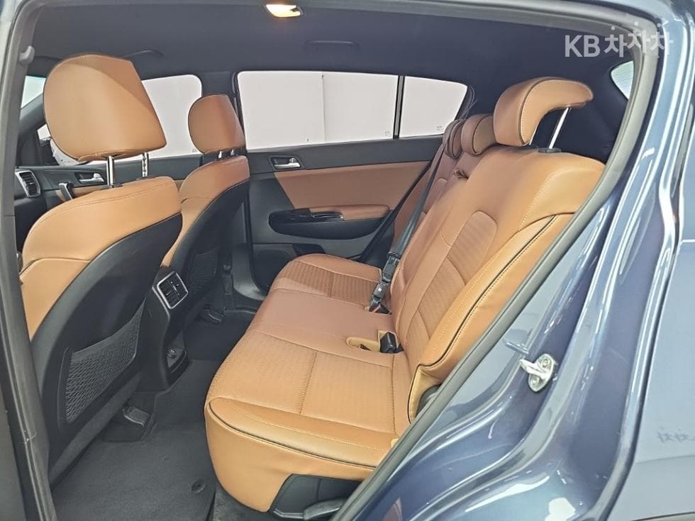 Kia Sportage 4th generationDiesel 2.0 4WD Noblesse Special (special feature/edition) - 12