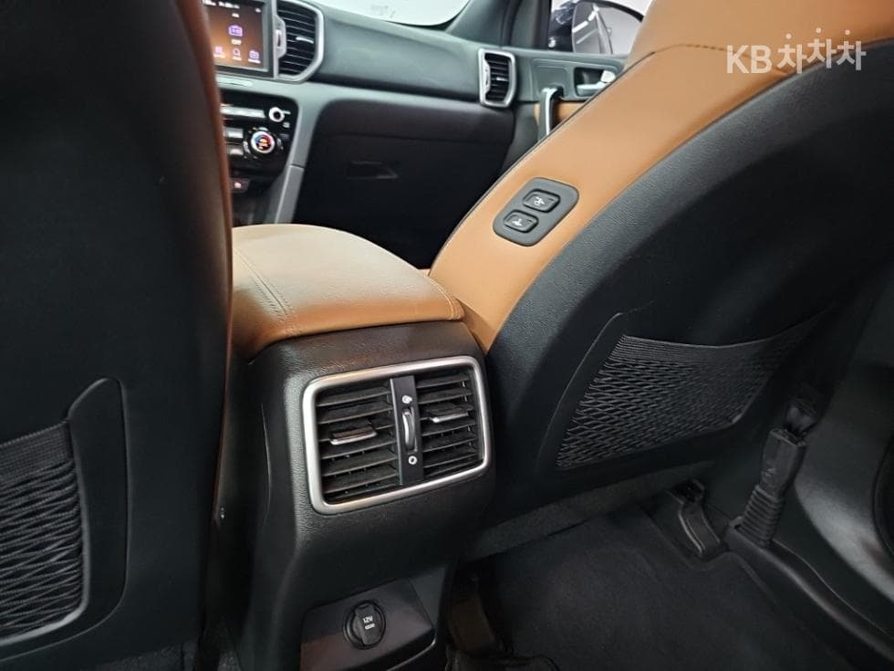 Kia Sportage 4th generationDiesel 2.0 4WD Noblesse Special (special feature/edition) - 13