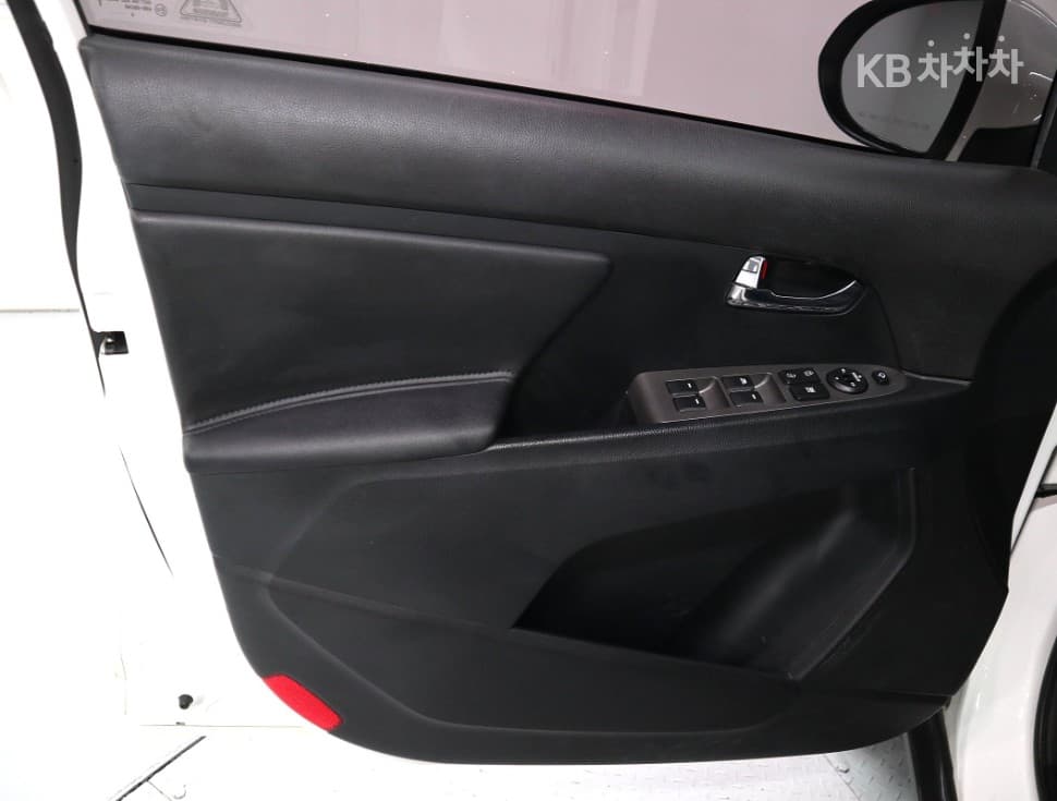 Киа The New (фейслифт) Sportage RДизел 2WD Лукс - 16