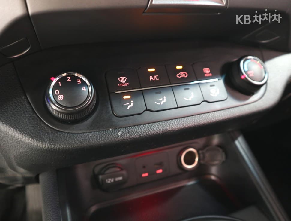 Киа The New (фейслифт) Sportage RДизел 2WD Лукс - 12