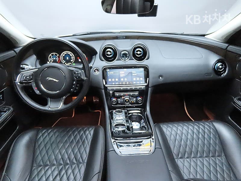 Jaguar All New XJ3.0D XJ50 LWB - 6