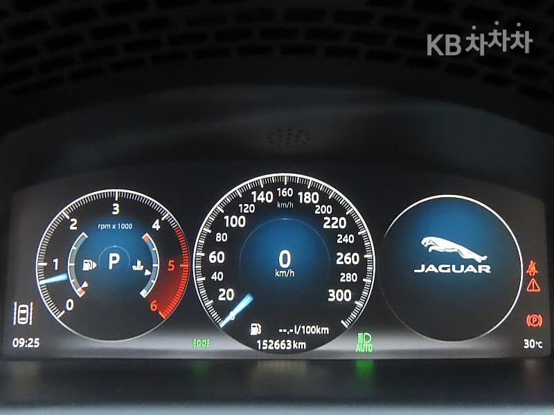 Jaguar All New XJ3.0D XJ50 LWB - 8
