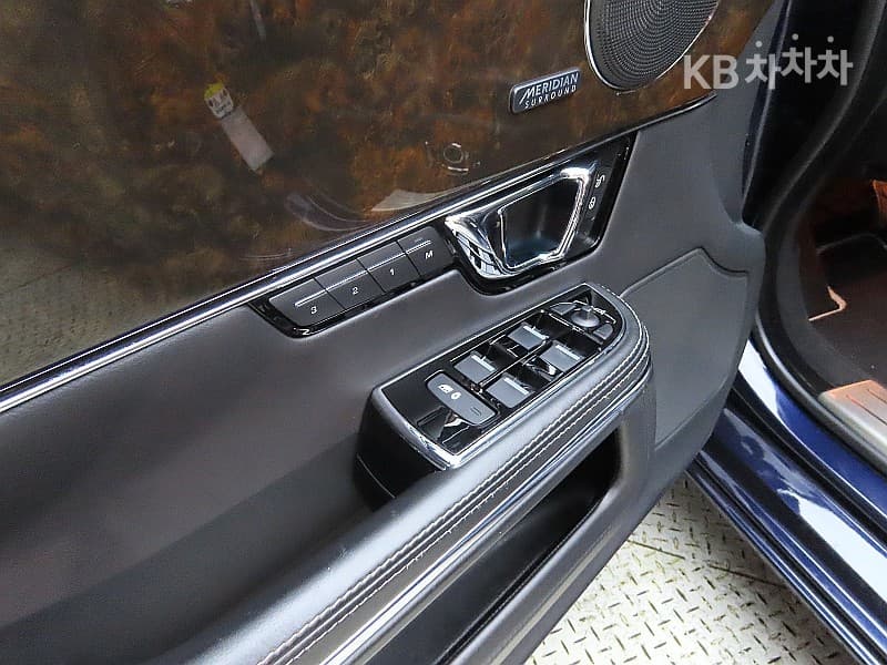 Jaguar All New XJ3.0D XJ50 LWB - 13