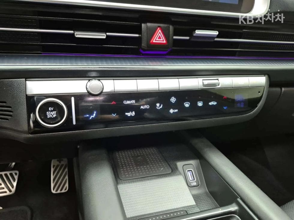 Hyundai IONIQ 6(CE)Long Range Prestige - 12
