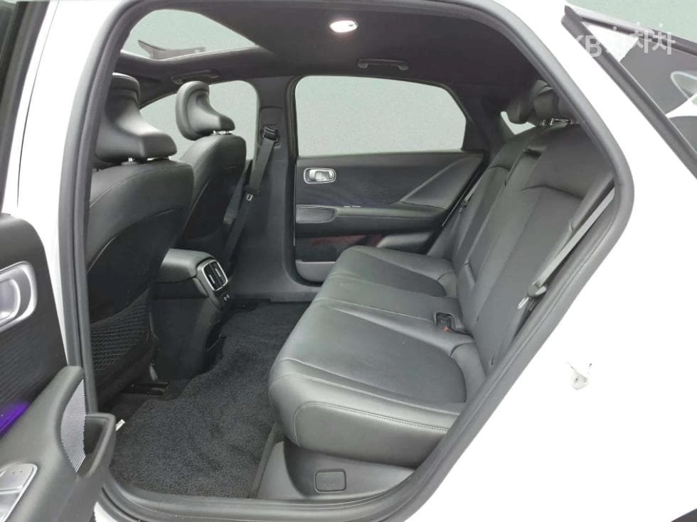 Hyundai IONIQ 6(CE)Long Range Prestige - 17