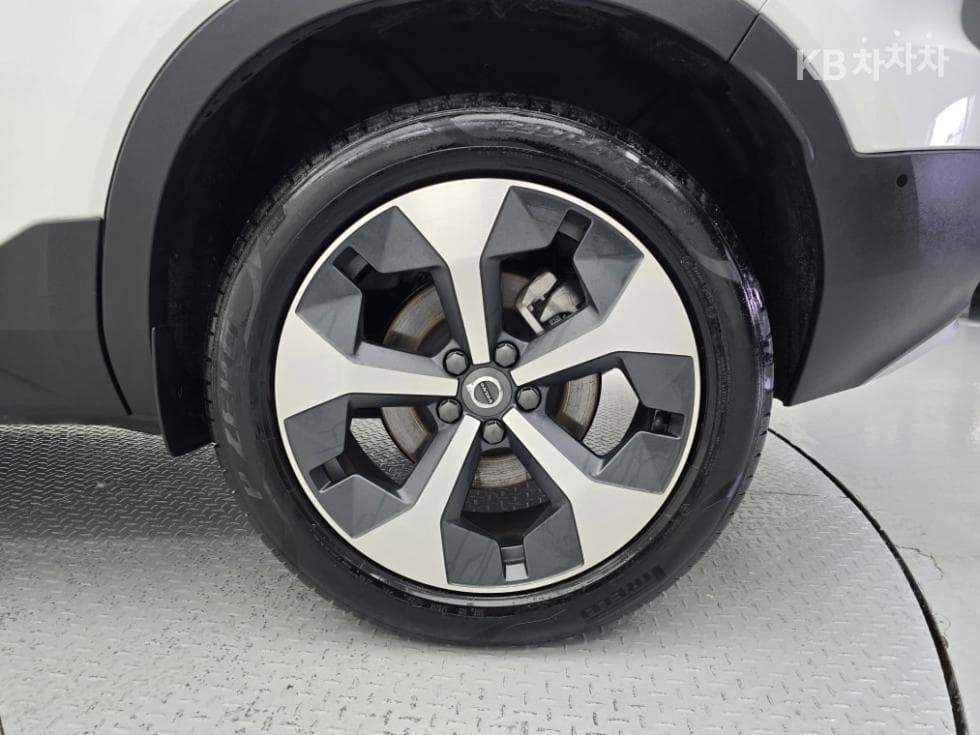 Volvo XC40B4 AWD Ultimate Bright - 6