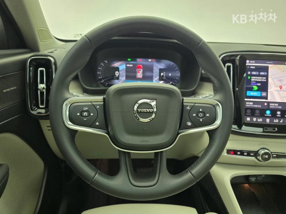 Volvo XC40B4 AWD Ultimate Bright - 9