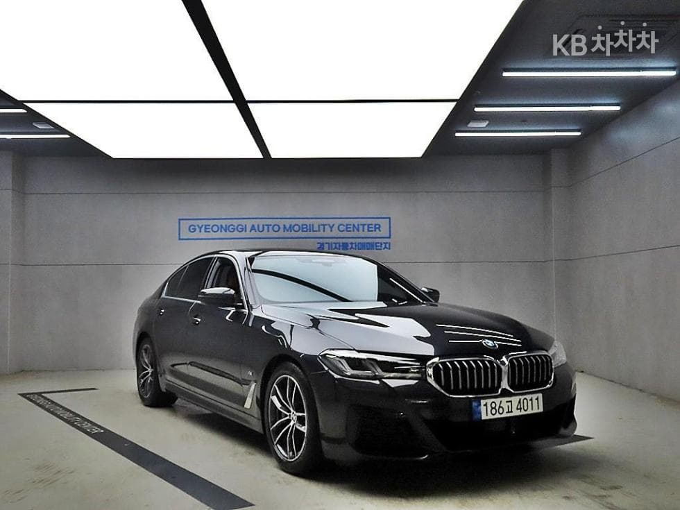 BMW 올Нов5 Серия (G30) 520i M Sport - Image 1