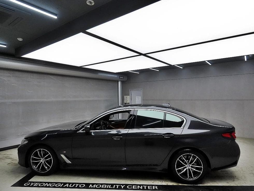 BMW 올New5 Series (G30)520i M Sport - 4