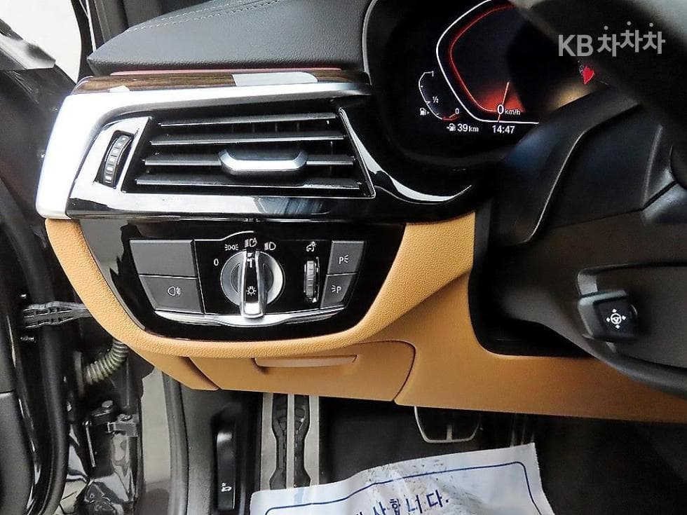 BMW 올New5 Series (G30)520i M Sport - 12