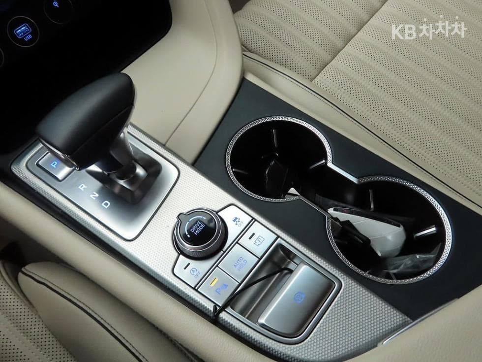 Дженезис The New (фейслифт) G702.5T AWD Стандартен - 10