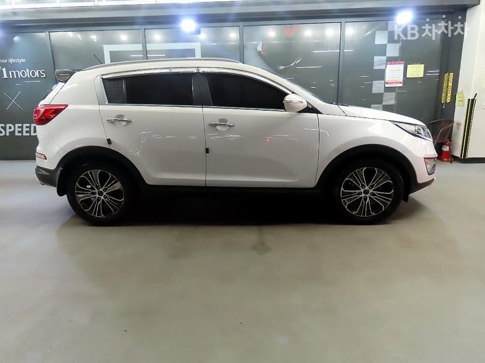 Kia Sportage R2WD Diesel TLX Premium - 3