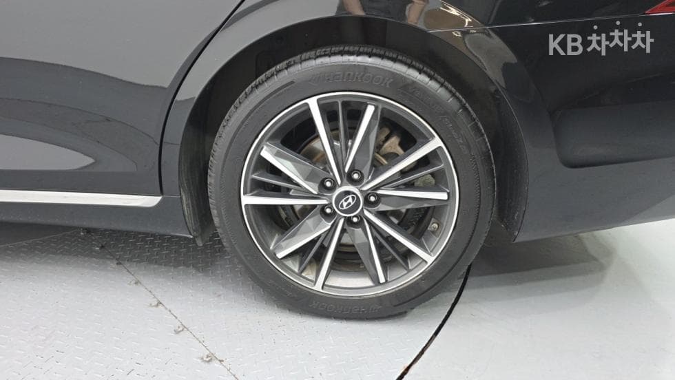 Hyundai The New (facelift) Grandeur (Azera)2.5 Le Blanc - 13